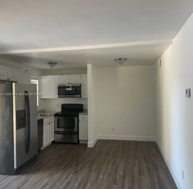 920 SE 2nd Ave #9 Hallandale Beach, FL 33009