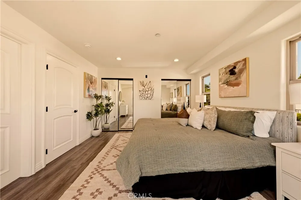 14702 Magnolia Boulevard #105 Sherman Oaks, CA 91403