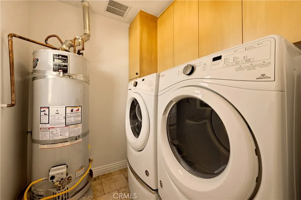 14702 Magnolia Boulevard #105 Sherman Oaks, CA 91403