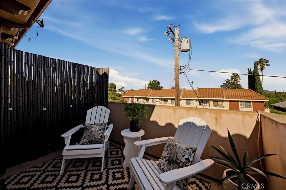 14702 Magnolia Boulevard #105 Sherman Oaks, CA 91403