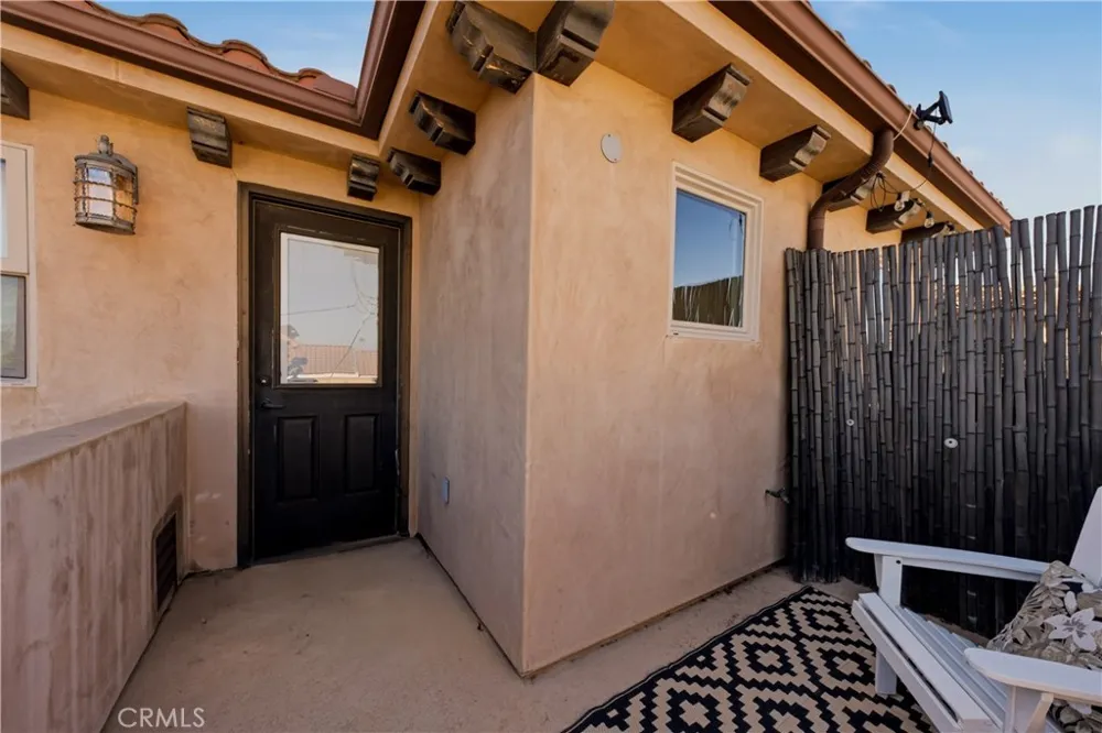 14702 Magnolia Boulevard #105 Sherman Oaks, CA 91403