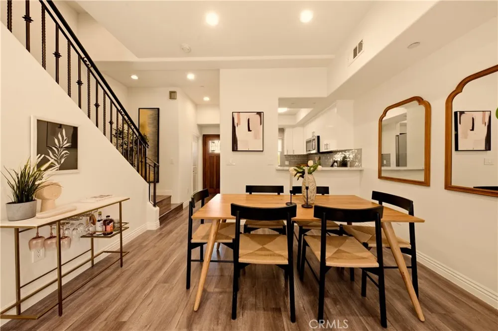 14702 Magnolia Boulevard #105 Sherman Oaks, CA 91403