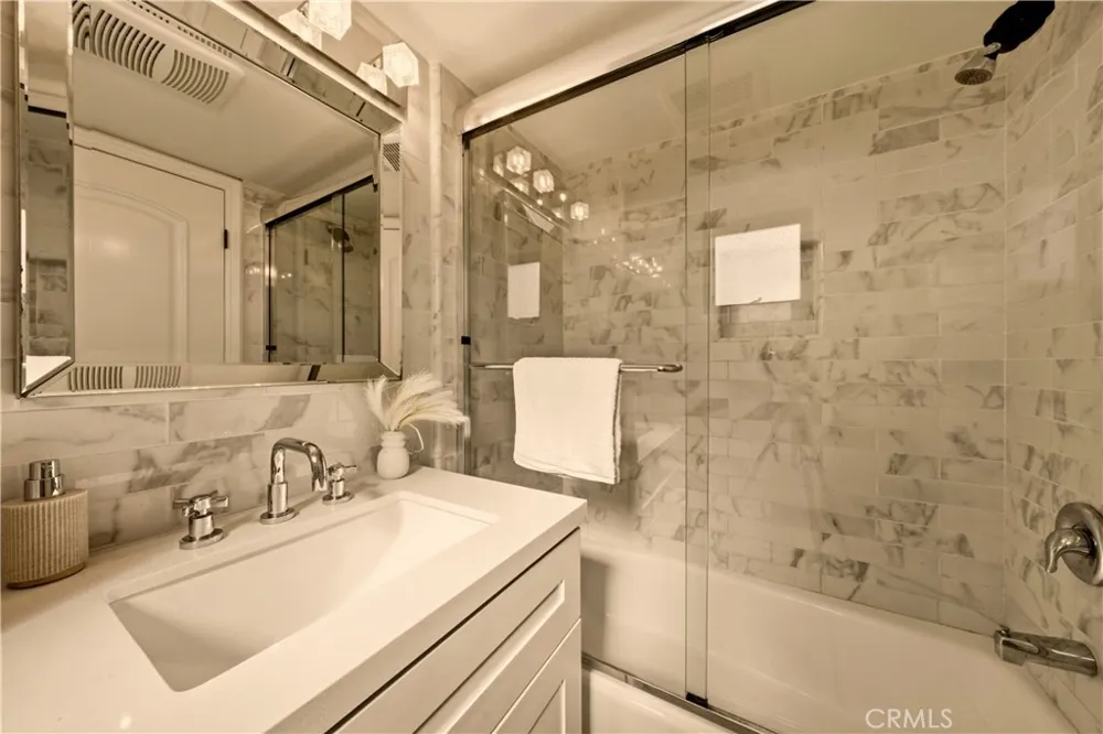 14702 Magnolia Boulevard #105 Sherman Oaks, CA 91403