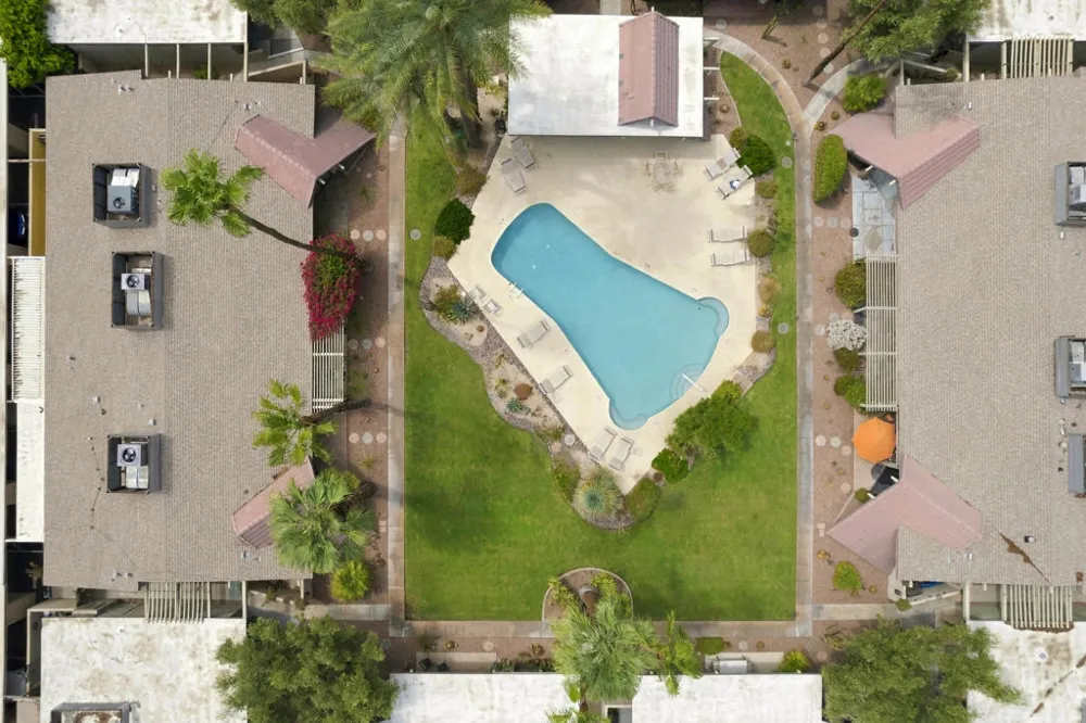 1815 E Tachevah Drive Palm Springs, CA 92262