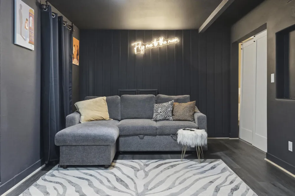 1815 E Tachevah Drive Palm Springs, CA 92262