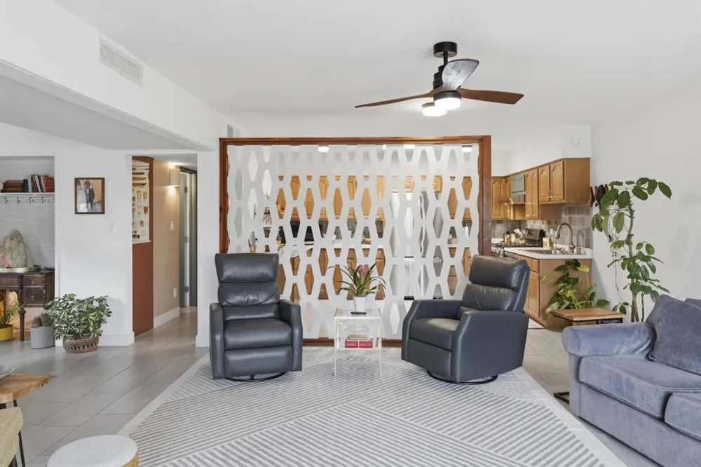 1815 E Tachevah Drive Palm Springs, CA 92262