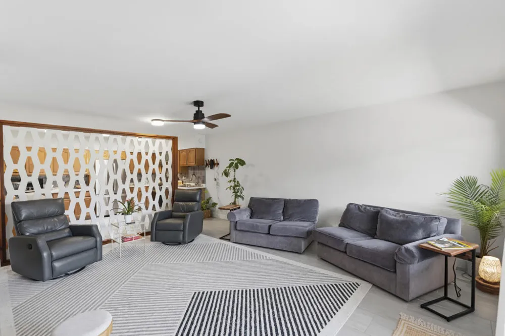 1815 E Tachevah Drive Palm Springs, CA 92262