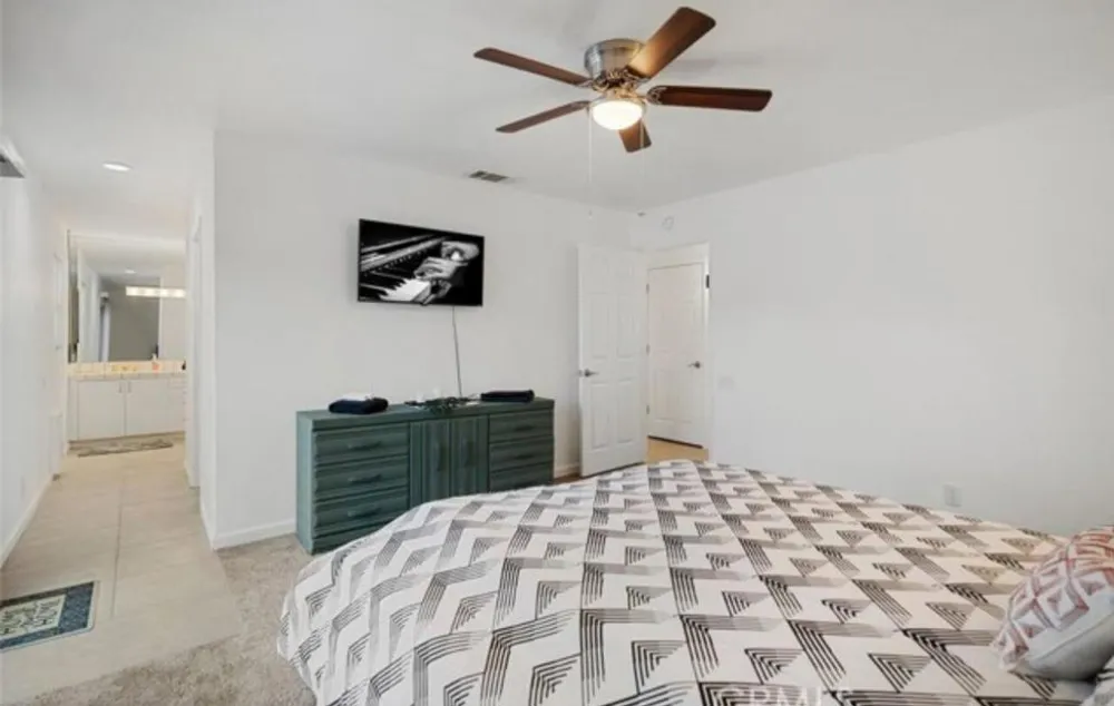 8564 Taft Court Yucca Valley, CA 92284