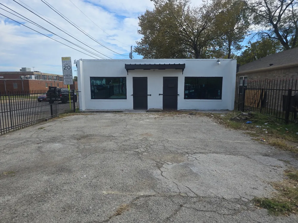 4126 Metropolitan Avenue Dallas, TX 75210