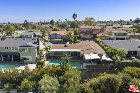 4555 Don Diego Drive