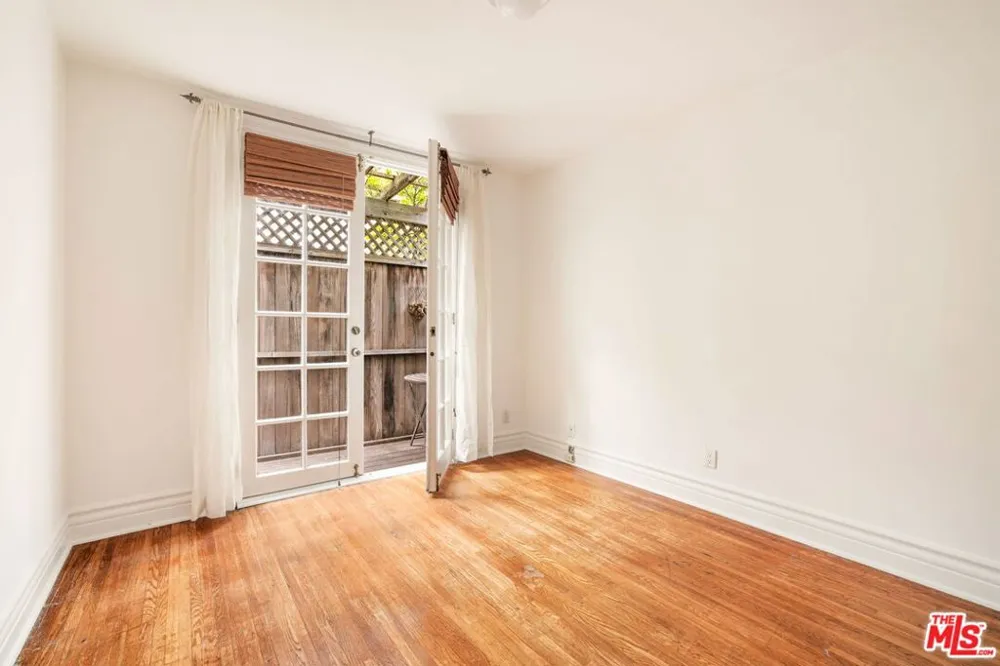433 Norwich Drive West Hollywood, CA 90048