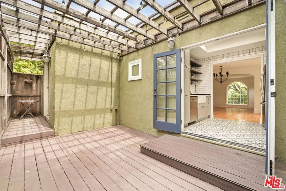 433 Norwich Drive West Hollywood, CA 90048