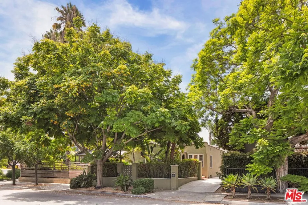 433 Norwich Drive West Hollywood, CA 90048