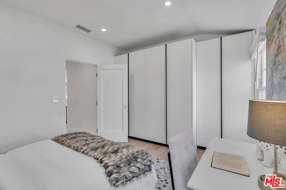 135 S Linden Drive Beverly Hills, CA 90212