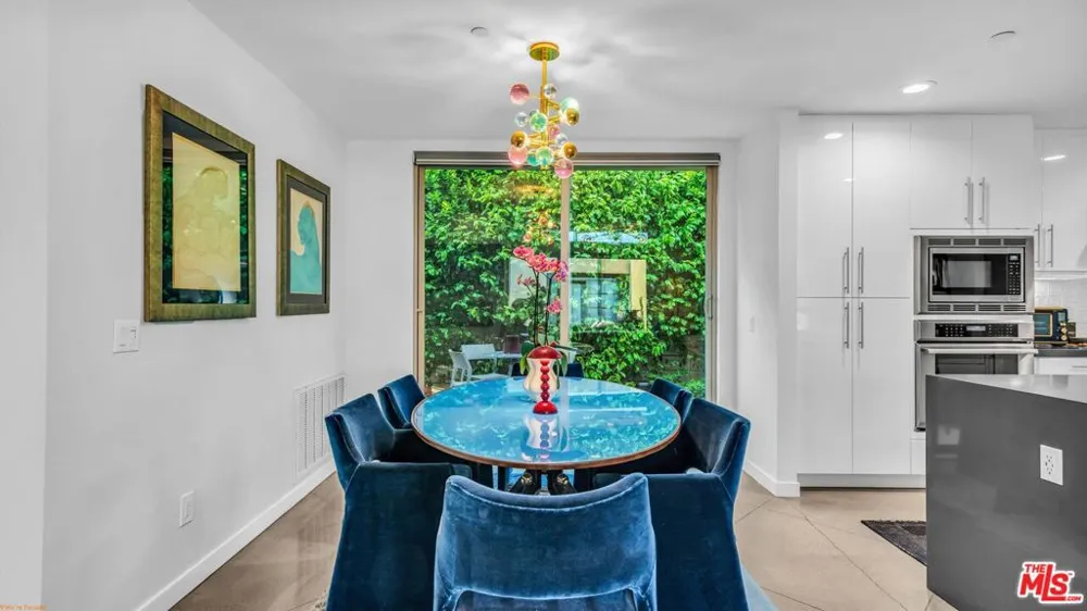 3010 Avenida Caballeros Palm Springs, CA 92262