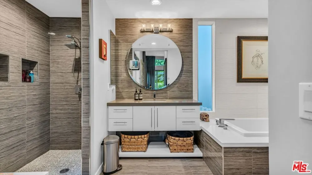 3010 Avenida Caballeros Palm Springs, CA 92262