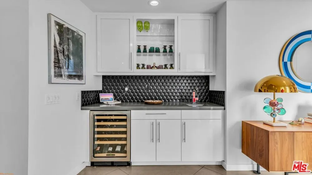 3010 Avenida Caballeros Palm Springs, CA 92262
