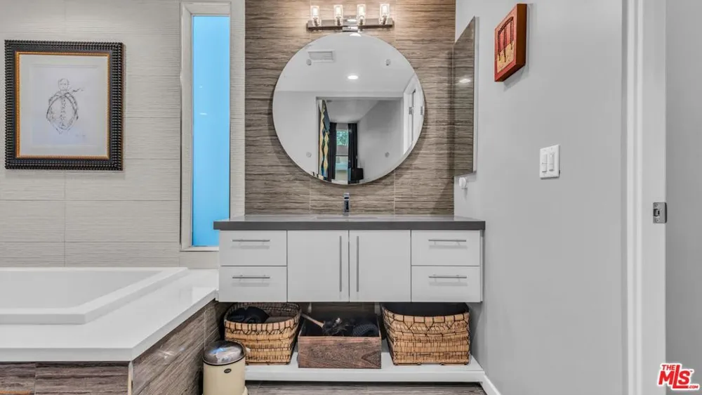 3010 Avenida Caballeros Palm Springs, CA 92262