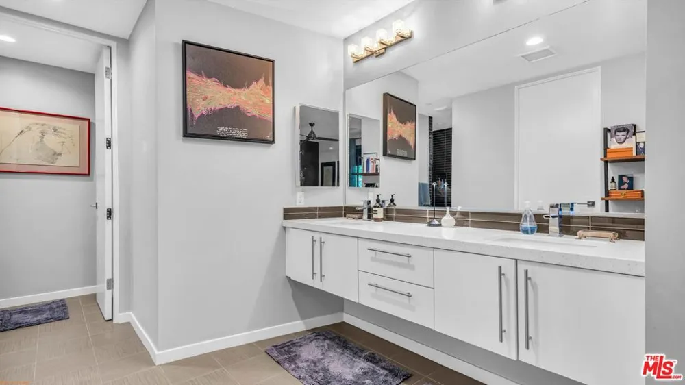 3010 Avenida Caballeros Palm Springs, CA 92262