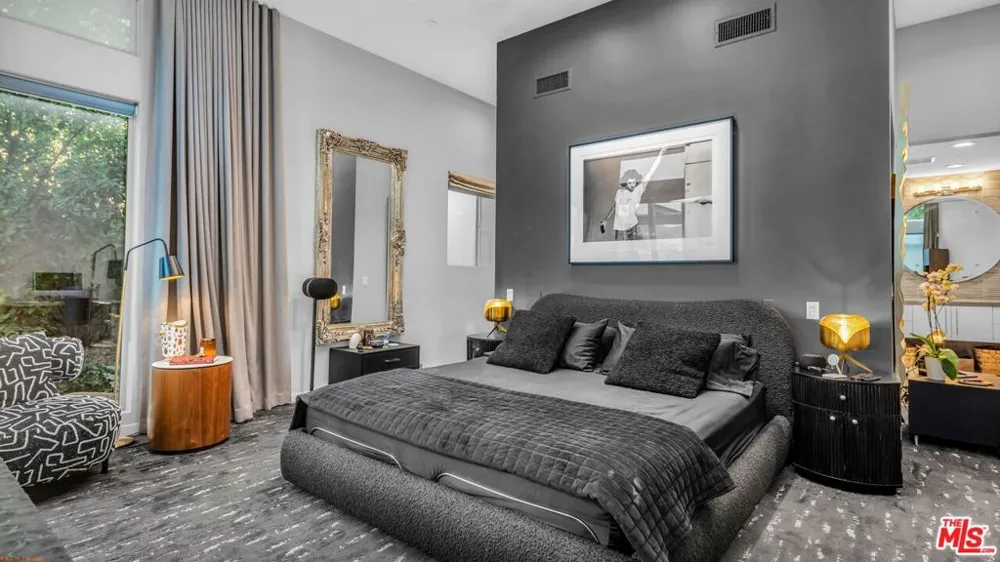 3010 Avenida Caballeros Palm Springs, CA 92262