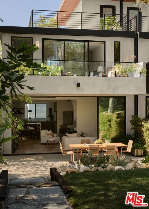 2917 Avenel Terrace Los Angeles, CA 90039
