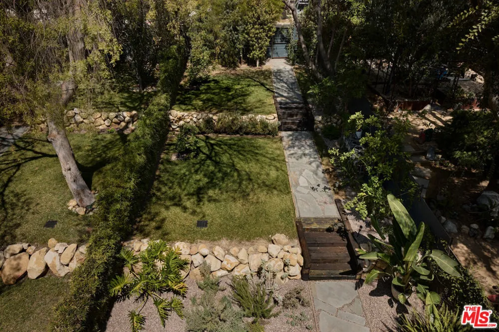2917 Avenel Terrace Los Angeles, CA 90039