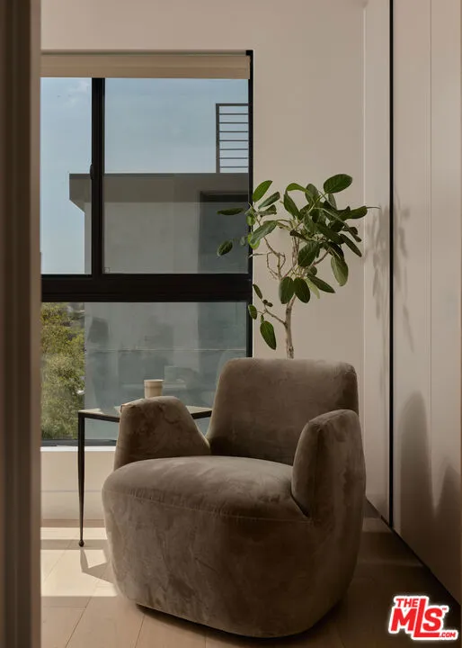 2917 Avenel Terrace Los Angeles, CA 90039