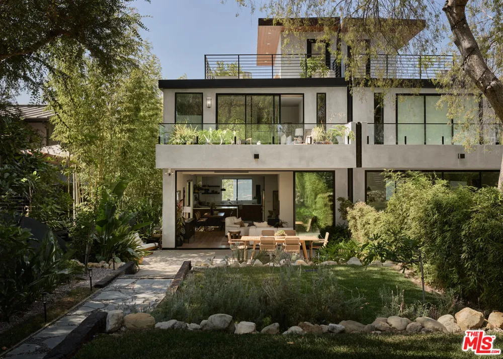 2917 Avenel Terrace Los Angeles, CA 90039