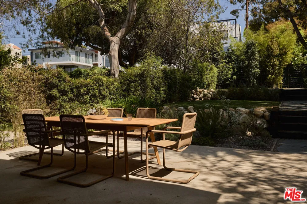 2917 Avenel Terrace Los Angeles, CA 90039