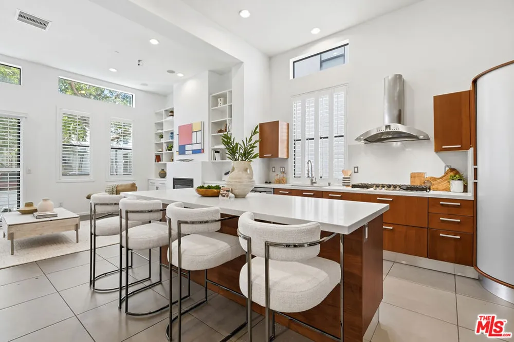 12912 Discovery Playa Vista, CA 90094
