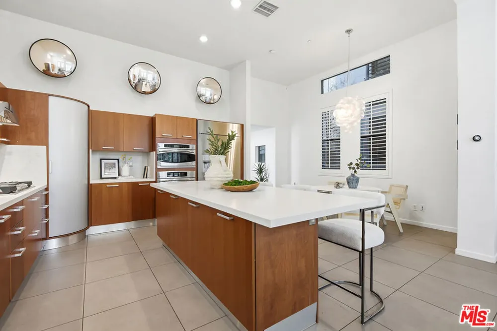 12912 Discovery Playa Vista, CA 90094