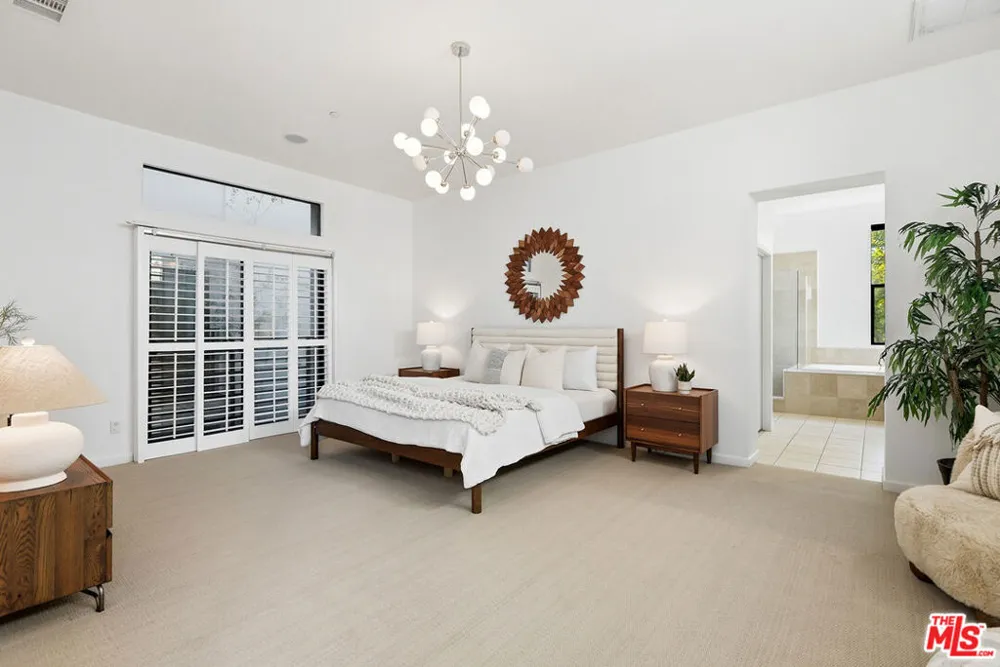 12912 Discovery Playa Vista, CA 90094