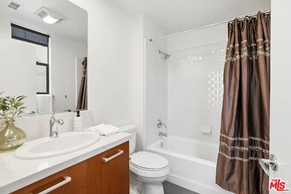 12912 Discovery Playa Vista, CA 90094