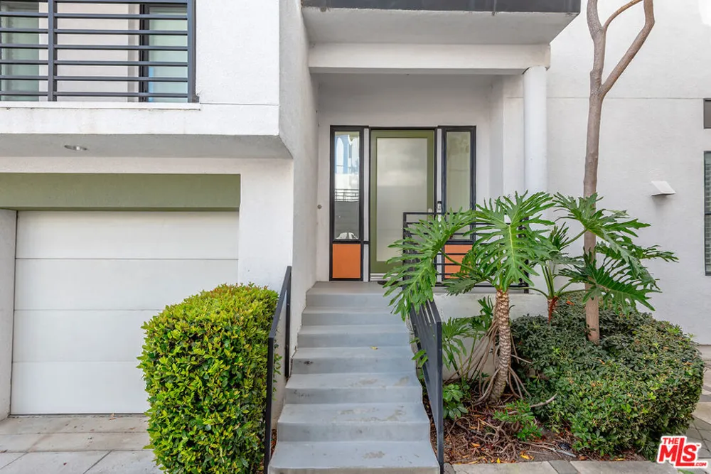 12912 Discovery Playa Vista, CA 90094