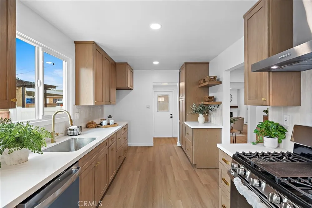 4637 Vangold Avenue Lakewood, CA 90712