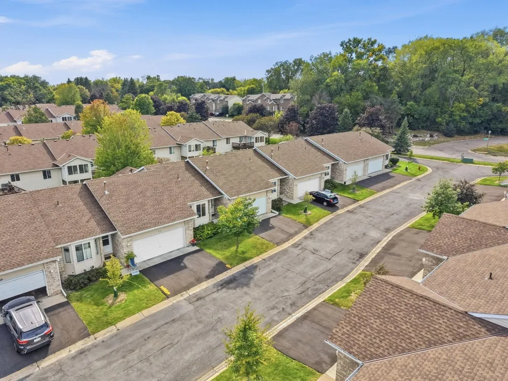 12822 Glen Court Apple Valley, MN 55124