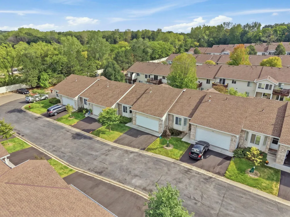 12822 Glen Court Apple Valley, MN 55124
