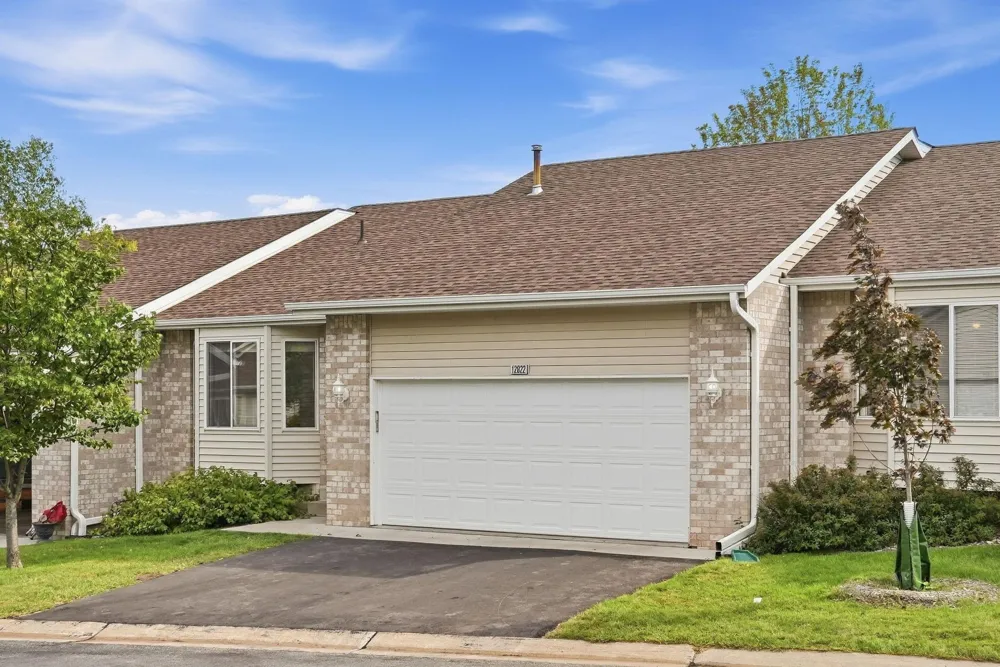 12822 Glen Court Apple Valley, MN 55124