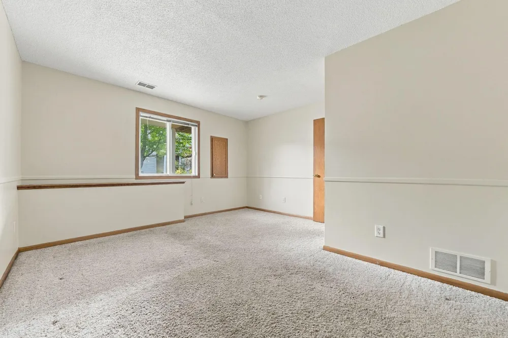 12822 Glen Court Apple Valley, MN 55124