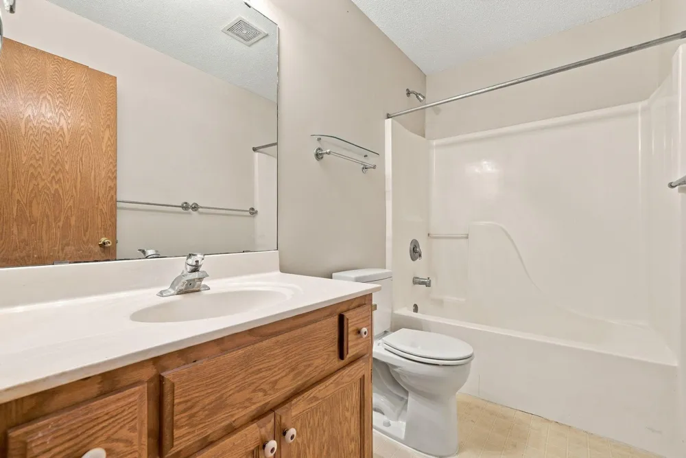 12822 Glen Court Apple Valley, MN 55124