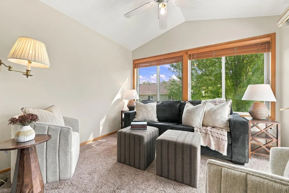 12822 Glen Court Apple Valley, MN 55124