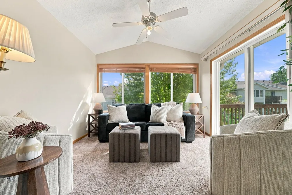 12822 Glen Court Apple Valley, MN 55124