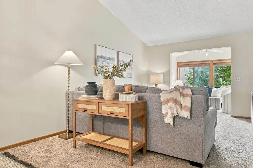 12822 Glen Court Apple Valley, MN 55124