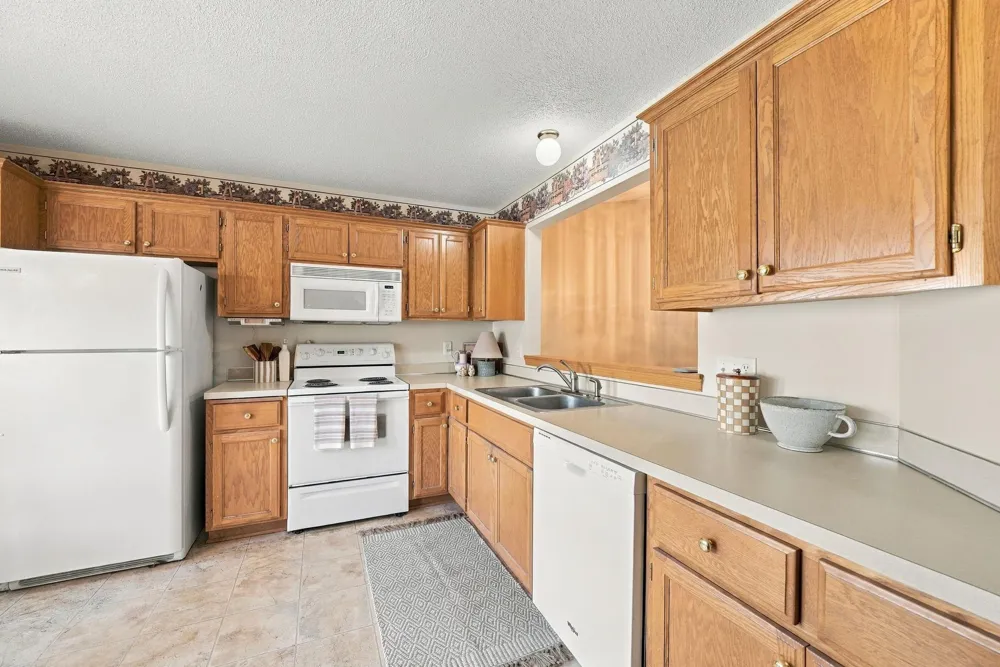 12822 Glen Court Apple Valley, MN 55124
