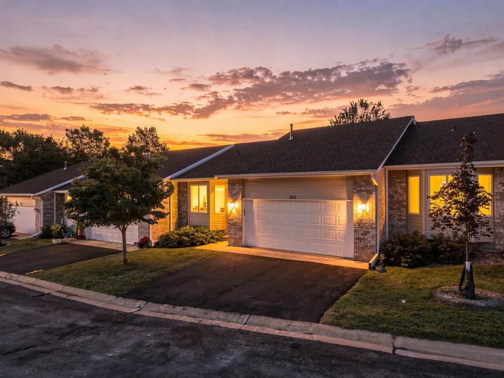 12822 Glen Court Apple Valley, MN 55124