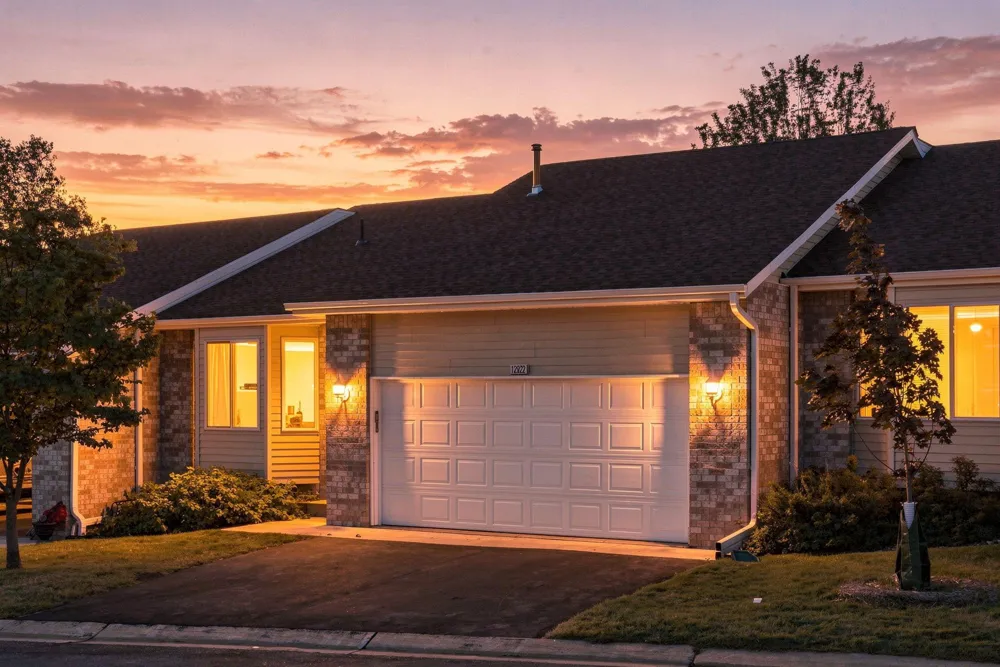 12822 Glen Court Apple Valley, MN 55124