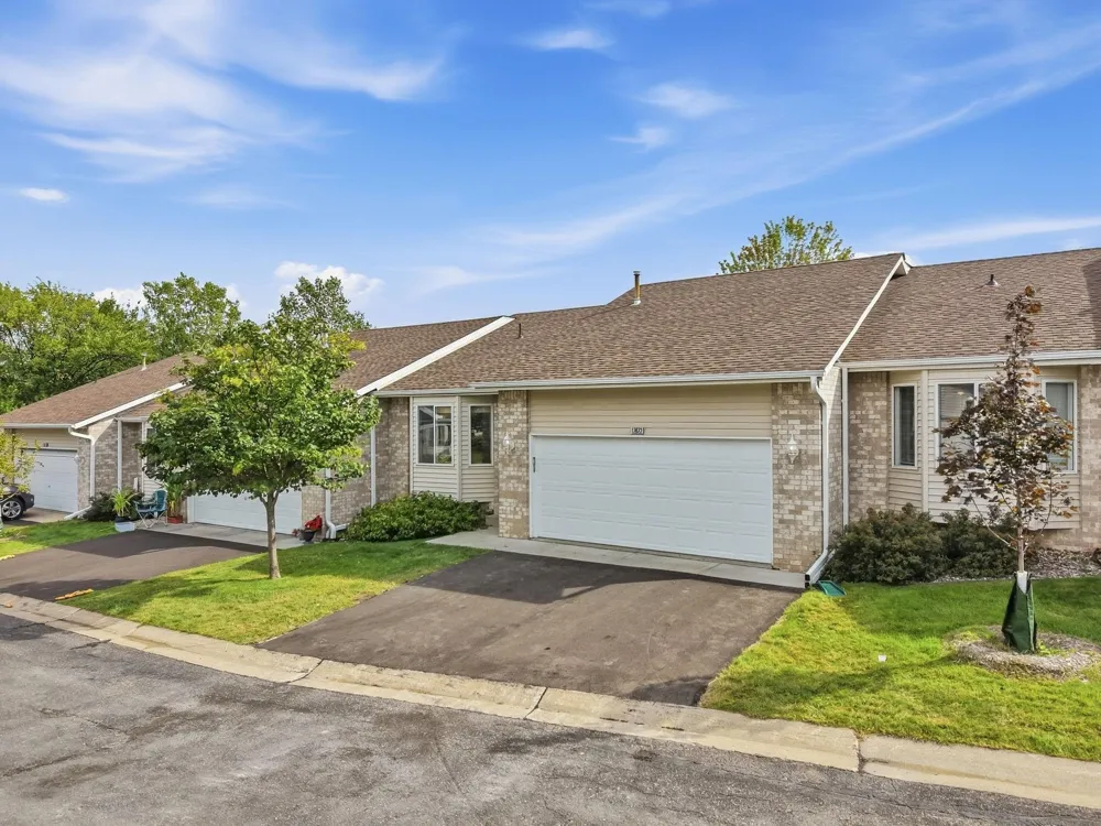 12822 Glen Court Apple Valley, MN 55124