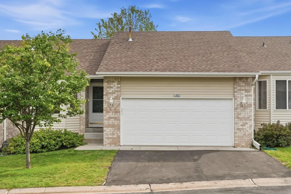 12822 Glen Court Apple Valley, MN 55124