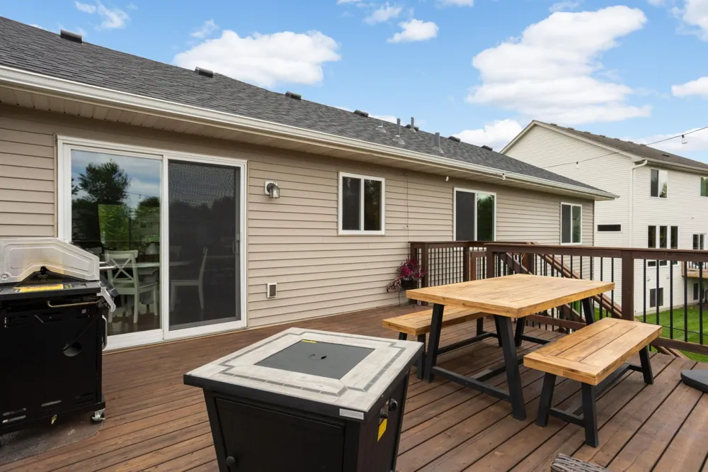 19824 Embers Avenue Farmington, MN 55024