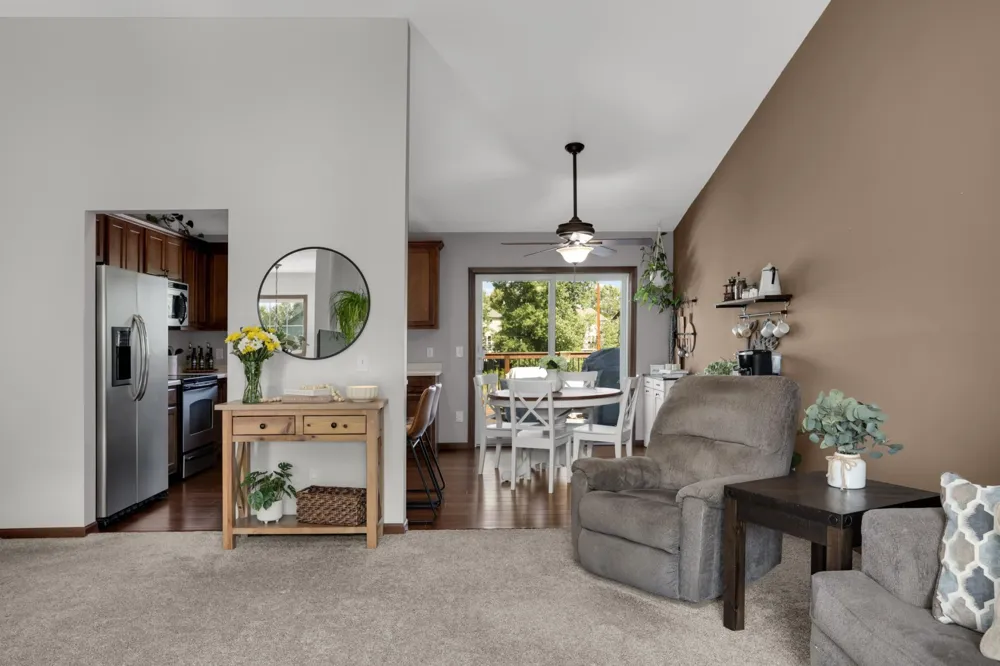 19824 Embers Avenue Farmington, MN 55024